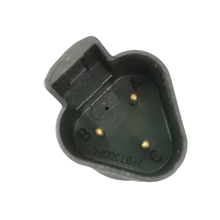 Load image into Gallery viewer, Low Pressure Sensor Excavator Spare Parts Electrical Part Transducer Transmitter 31Q8-40510 for HYUNDAI R225-9